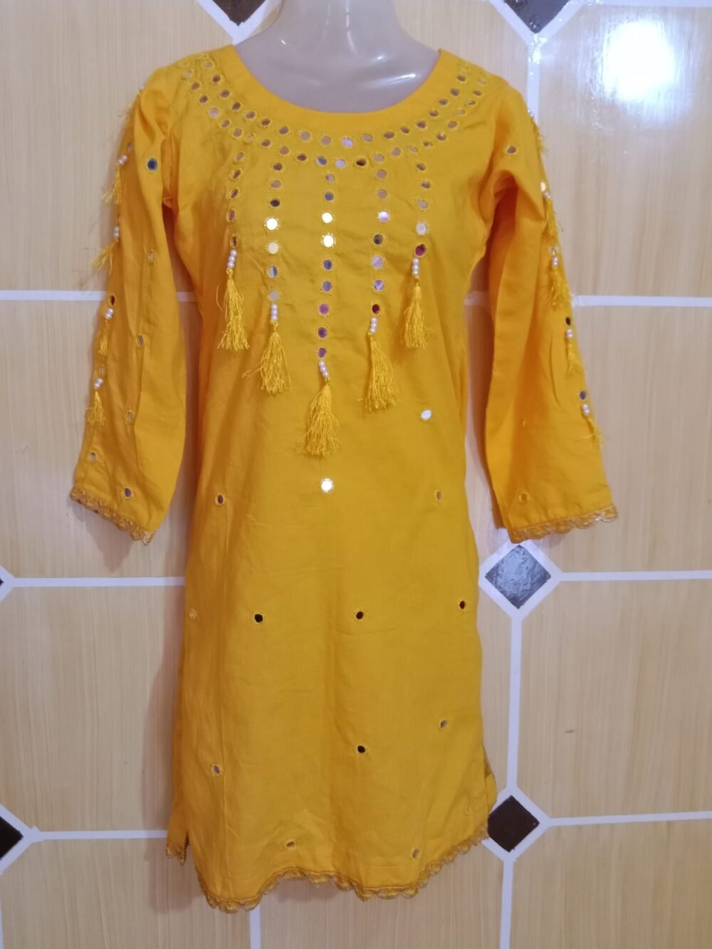 5 Compelling Benefits of Owning a Full Mirror Work Chikankari Cotton Kurta
