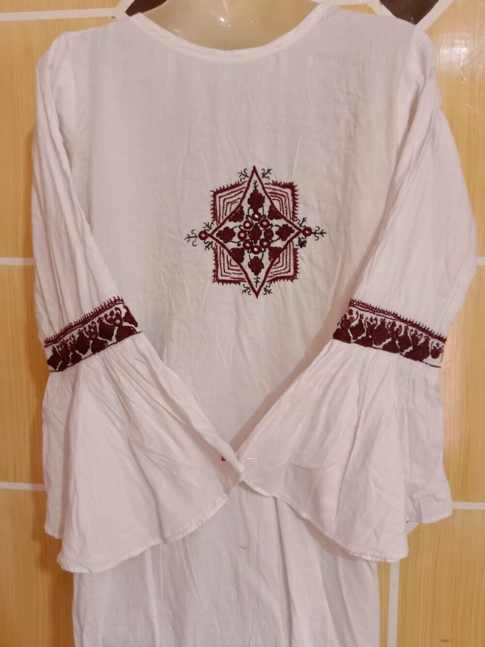 3 Reasons Why a White Chikankari Suite is a Timeless Wardrobe Staple - Image 3