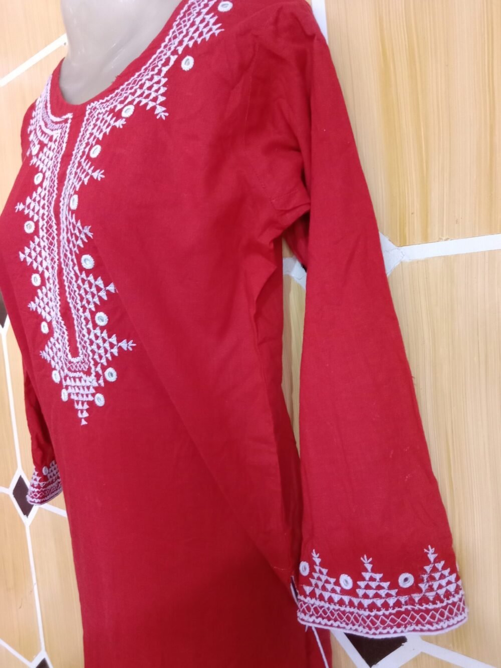 Red Guddi Chikankari Kurta – Unveiling 5 Stunning Reasons to Wear This Masterpiece - Image 2