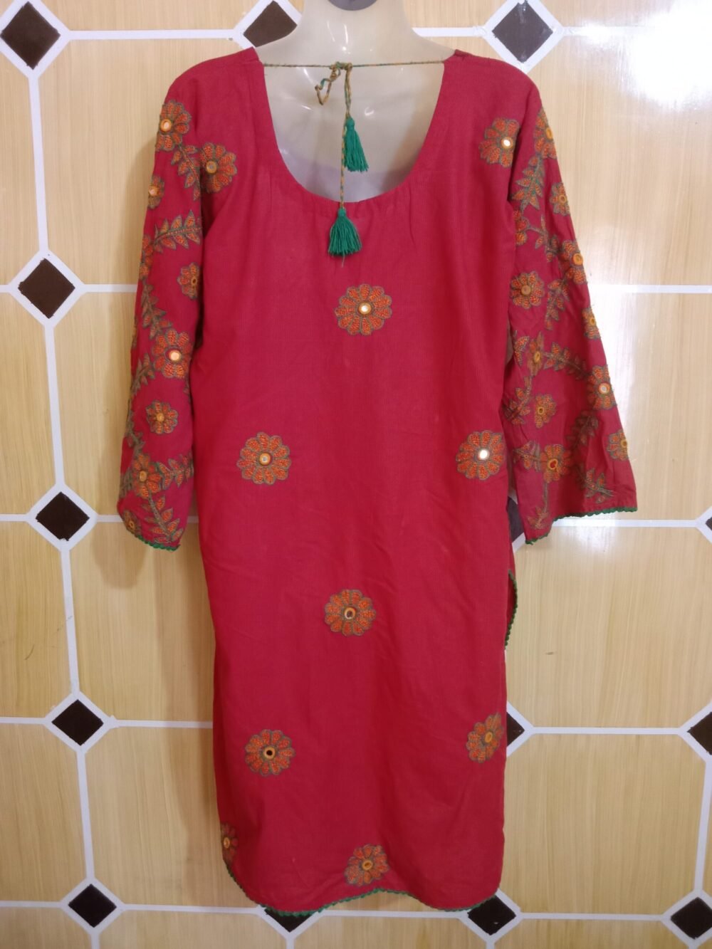 6 Irresistible Reasons to Own a Kutcha Tanka Chikankari Suit Red - Image 4