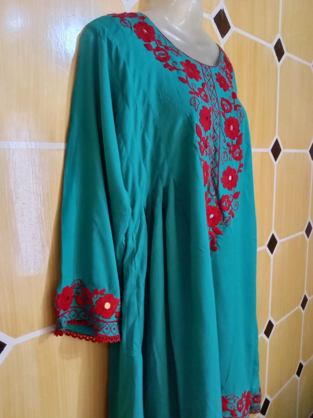 5 Amazing Reasons to Love the Linen Solid Chikankari Plated Frock - Image 4