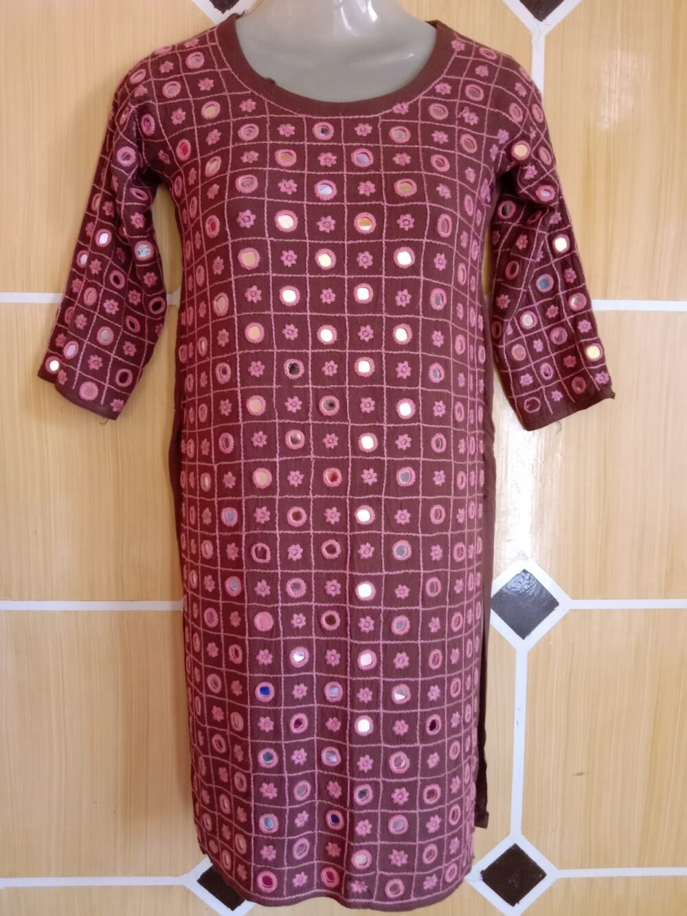 7 Reasons to Add a Mirror Chikankari Kurta Brown to Your Wardrobe for Timeless Style