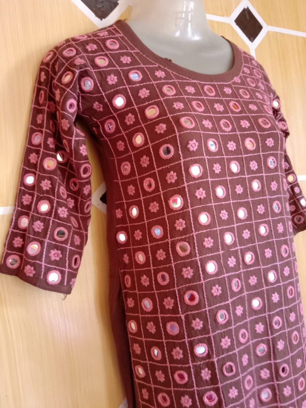 7 Reasons to Add a Mirror Chikankari Kurta Brown to Your Wardrobe for Timeless Style - Image 2