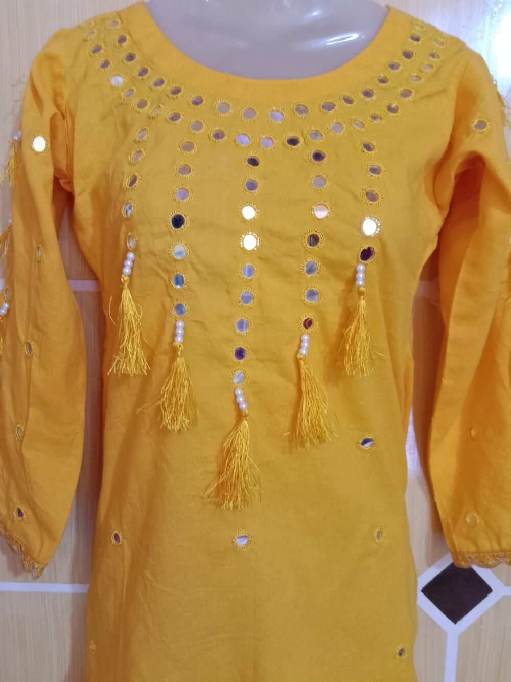5 Compelling Benefits of Owning a Full Mirror Work Chikankari Cotton Kurta - Image 4