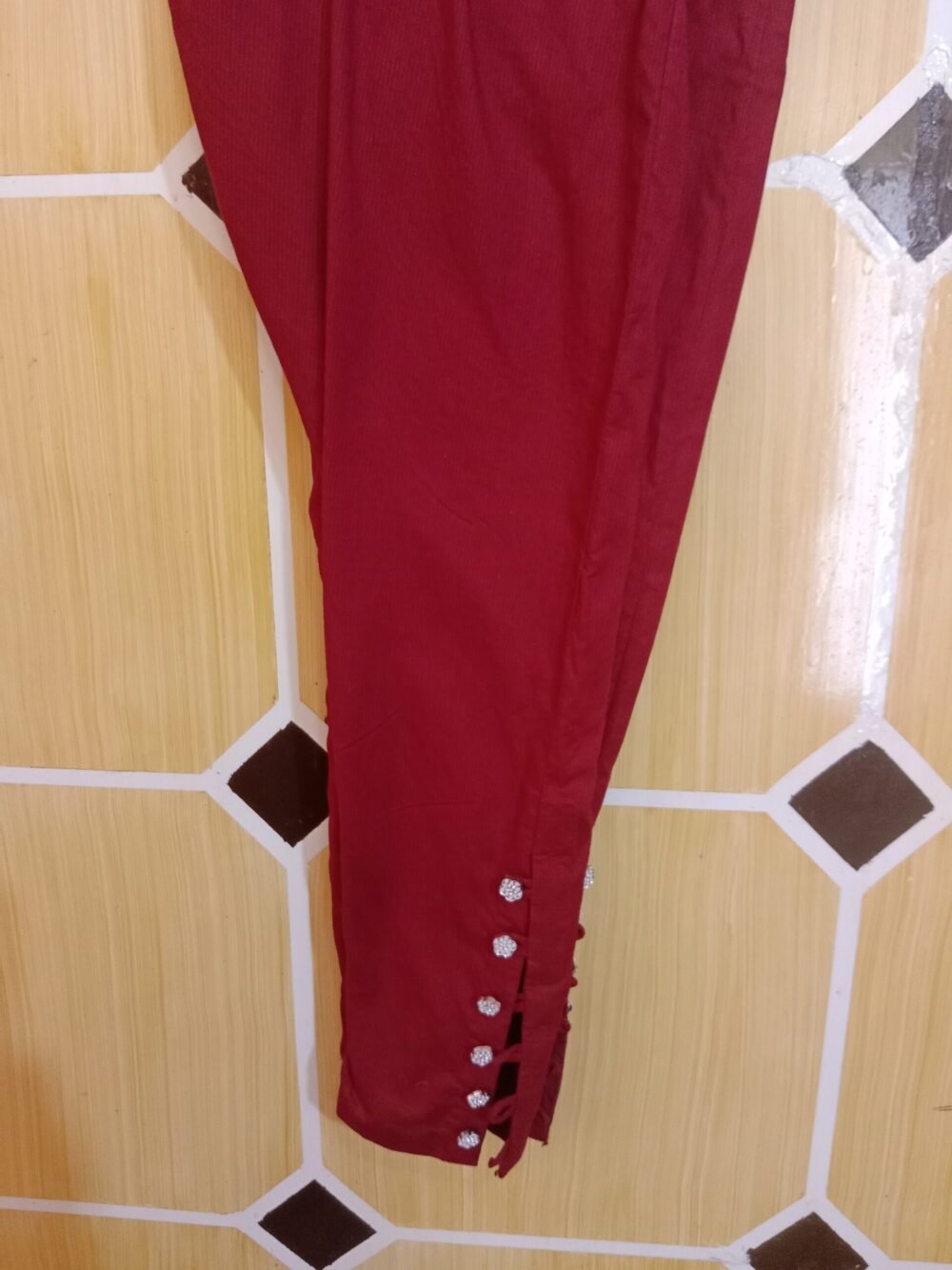 5 Solid Reasons to Add the Sindhi Chikankari Kurta Maroon to Your Wardrobe - Image 6