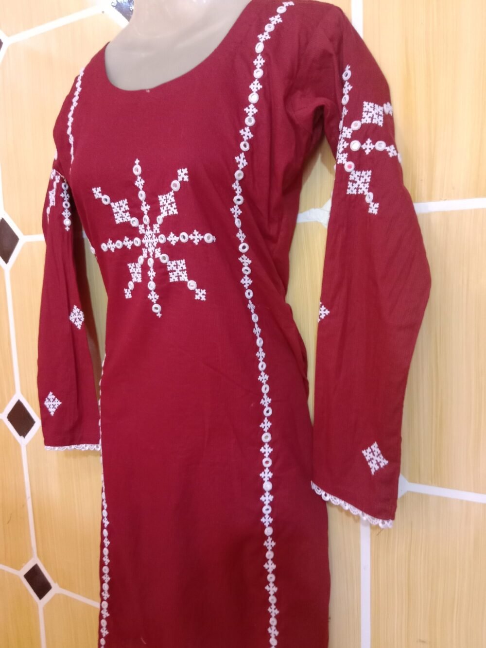 5 Solid Reasons to Add the Sindhi Chikankari Kurta Maroon to Your Wardrobe - Image 2
