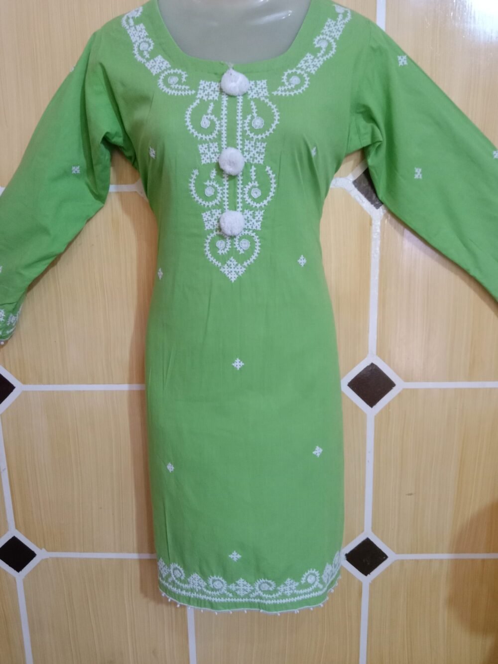 7 Unbeatable Reasons to Add a Sindhi Chikankari Kurta Light Green to Your Wardrobe - Image 3