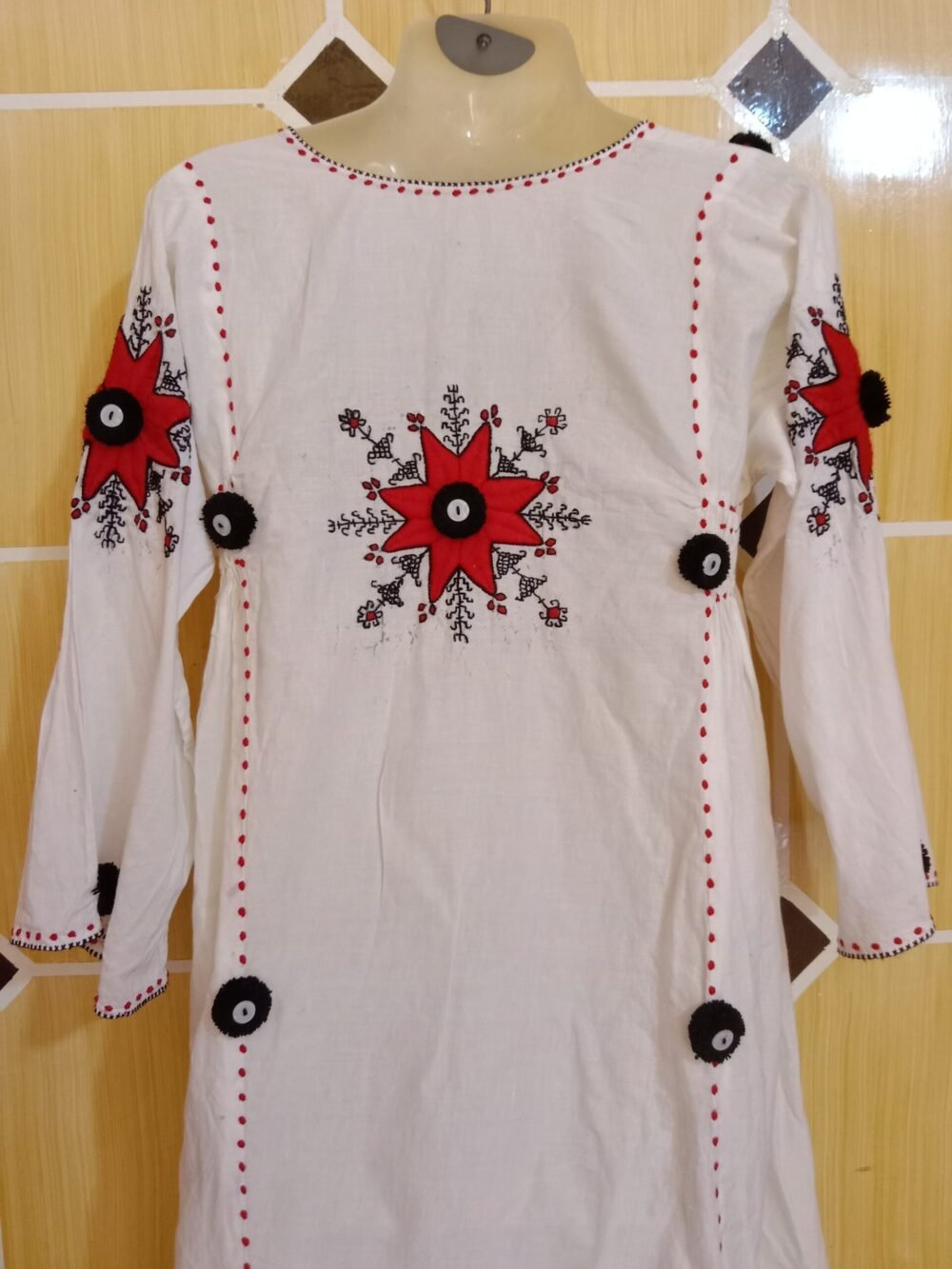 6 Irresistible Reasons to Add the Solid and Flower Chikankari White Chagha Frock to Your Collection - Image 4