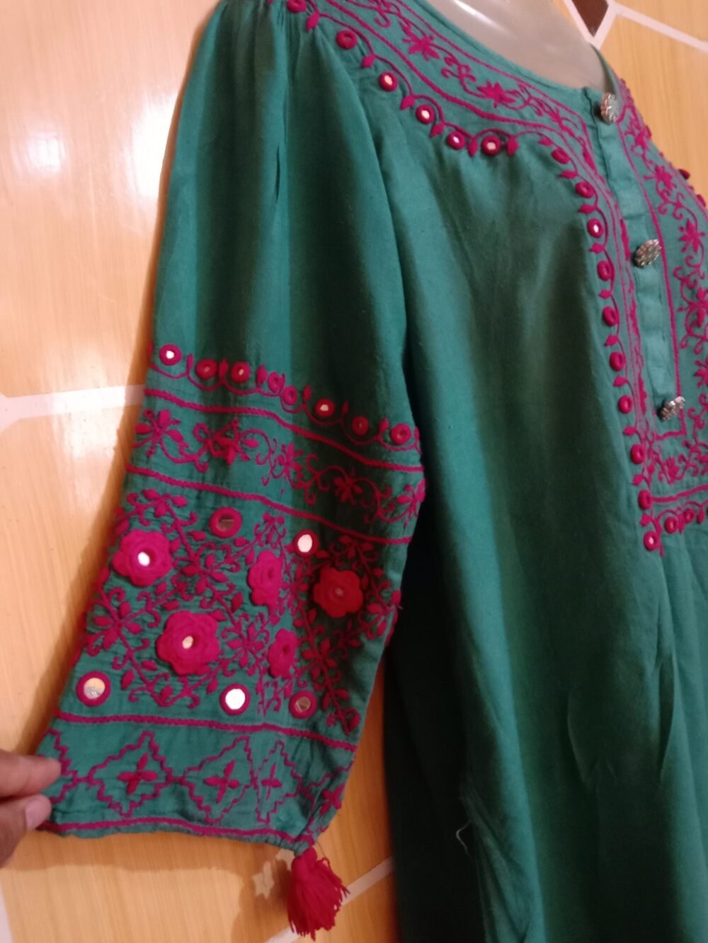 7 Powerful Reasons to Choose a Sindhi Chikankari Kurta Blue for Your Wardrobe - Image 3