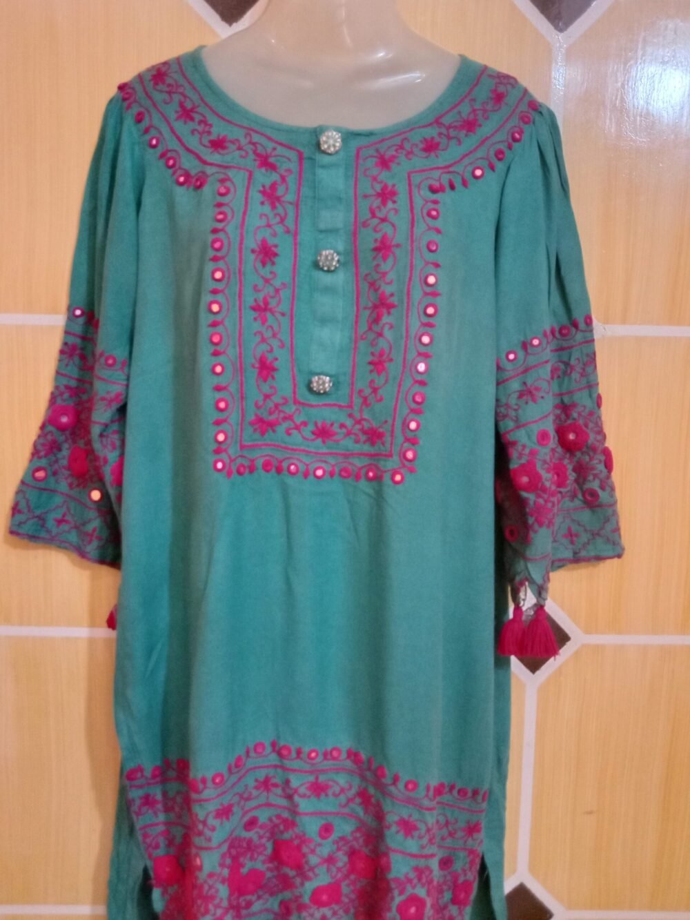 7 Powerful Reasons to Choose a Sindhi Chikankari Kurta Blue for Your Wardrobe - Image 2