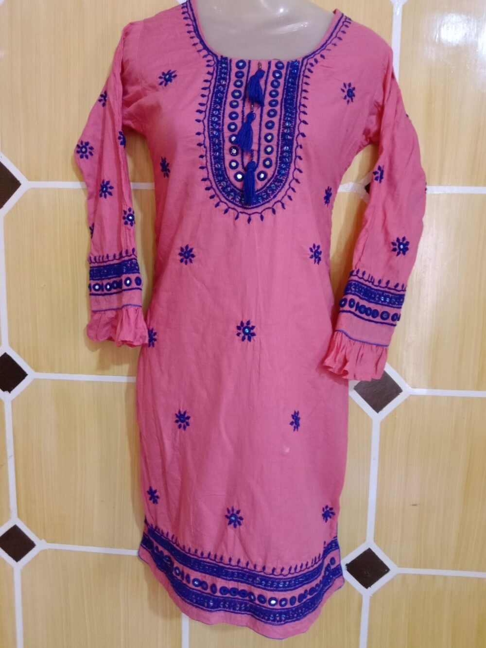 7 Reasons to Choose a Solid Chikankari Kurta Pink for Effortless Elegance