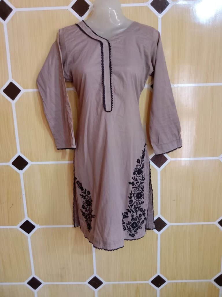gray solid chikankari kurta