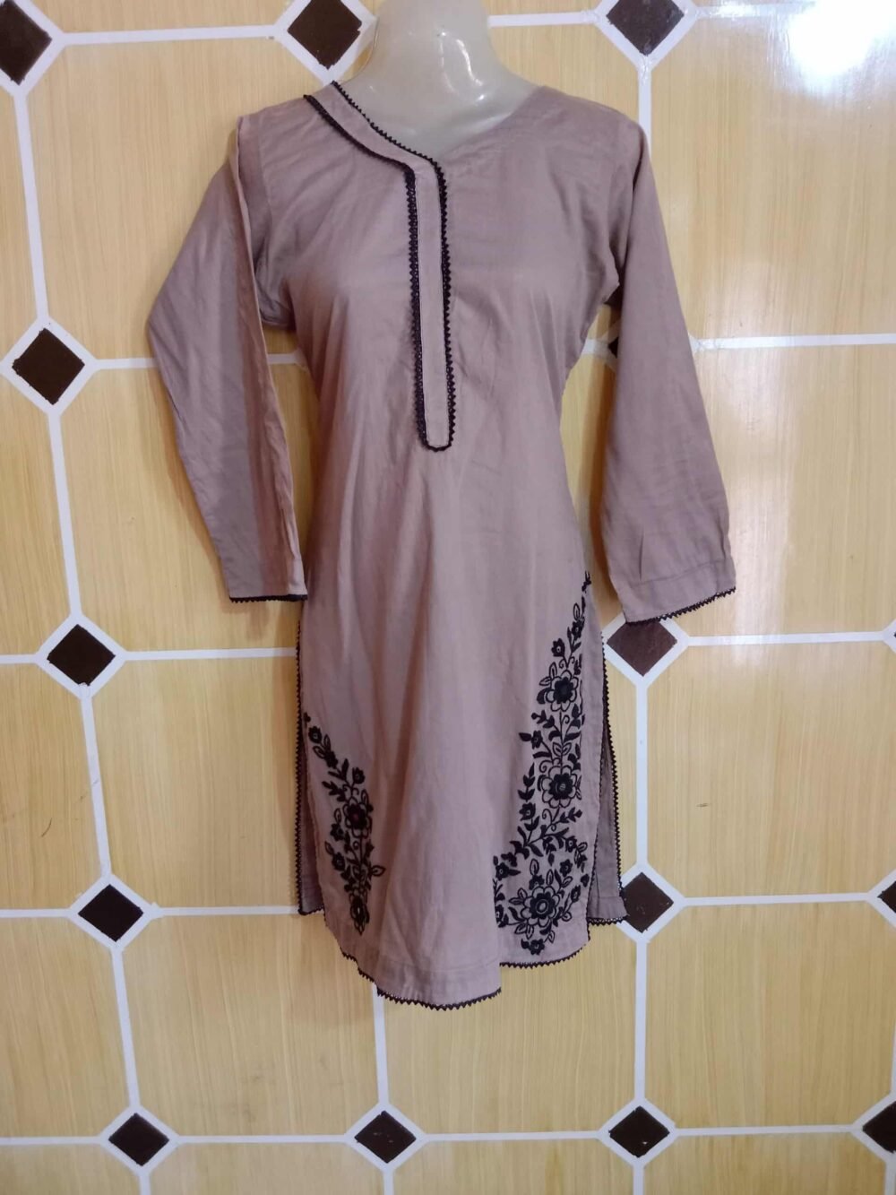 gray solid chikankari kurta