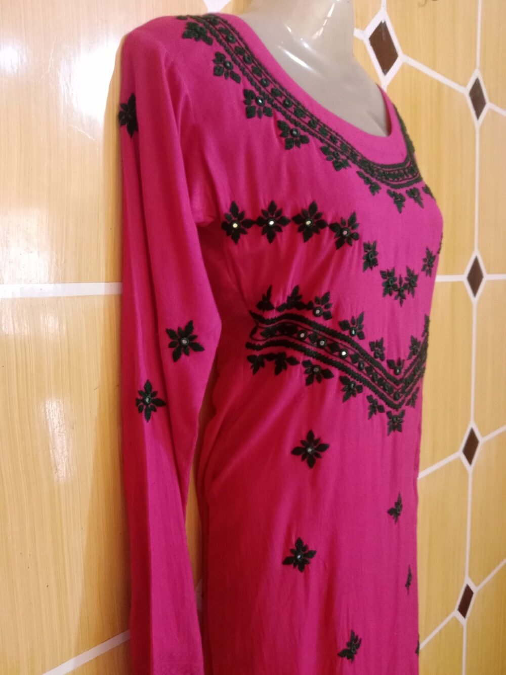 6 Reasons a Sindhi Chikankari Kurta Pink is Perfect for Every Occasion - Image 3