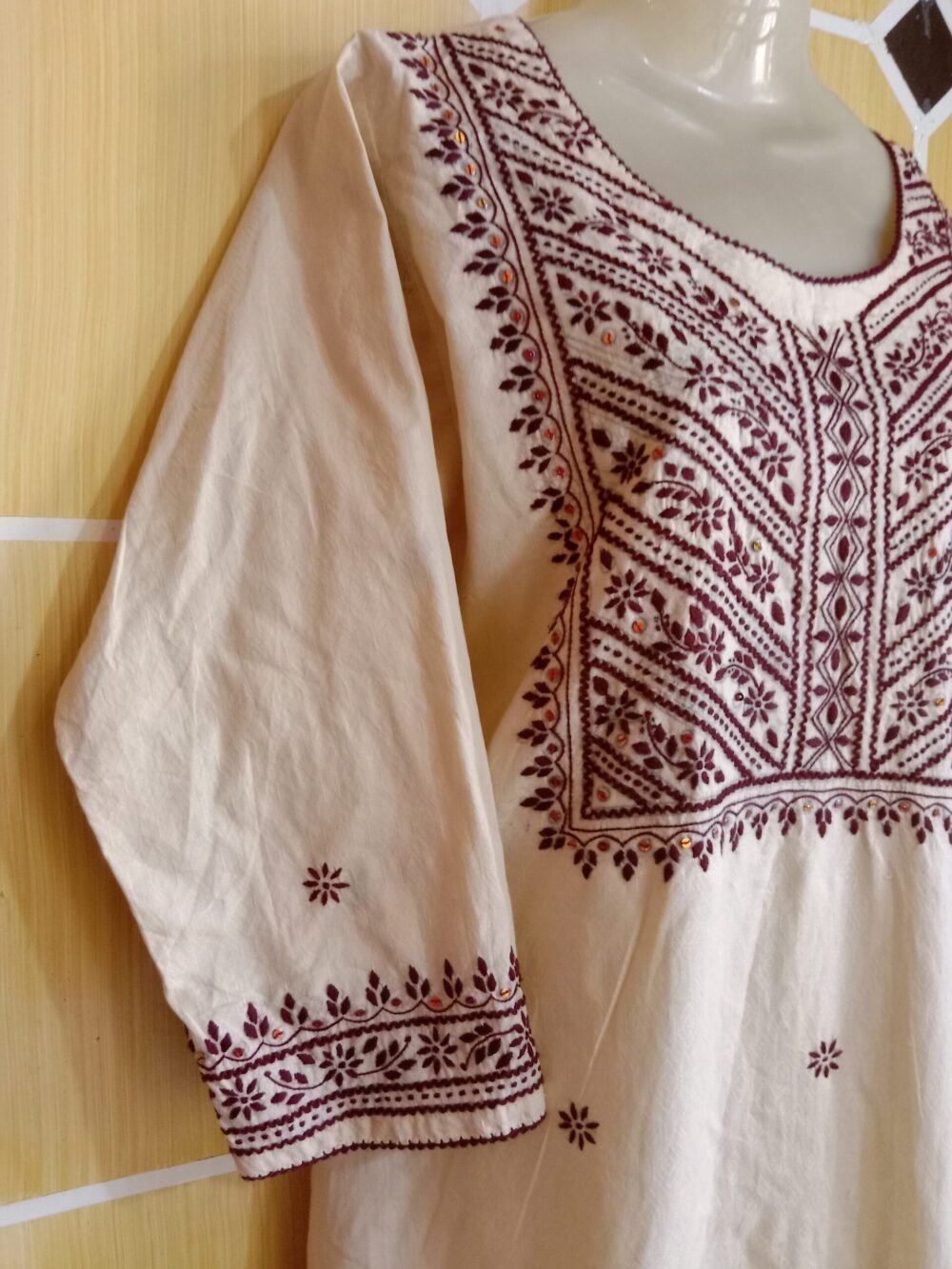 5 Reasons to Choose an Off White Solid Chikankari Kurta with Palazzo for Effortless Elegance - Image 2